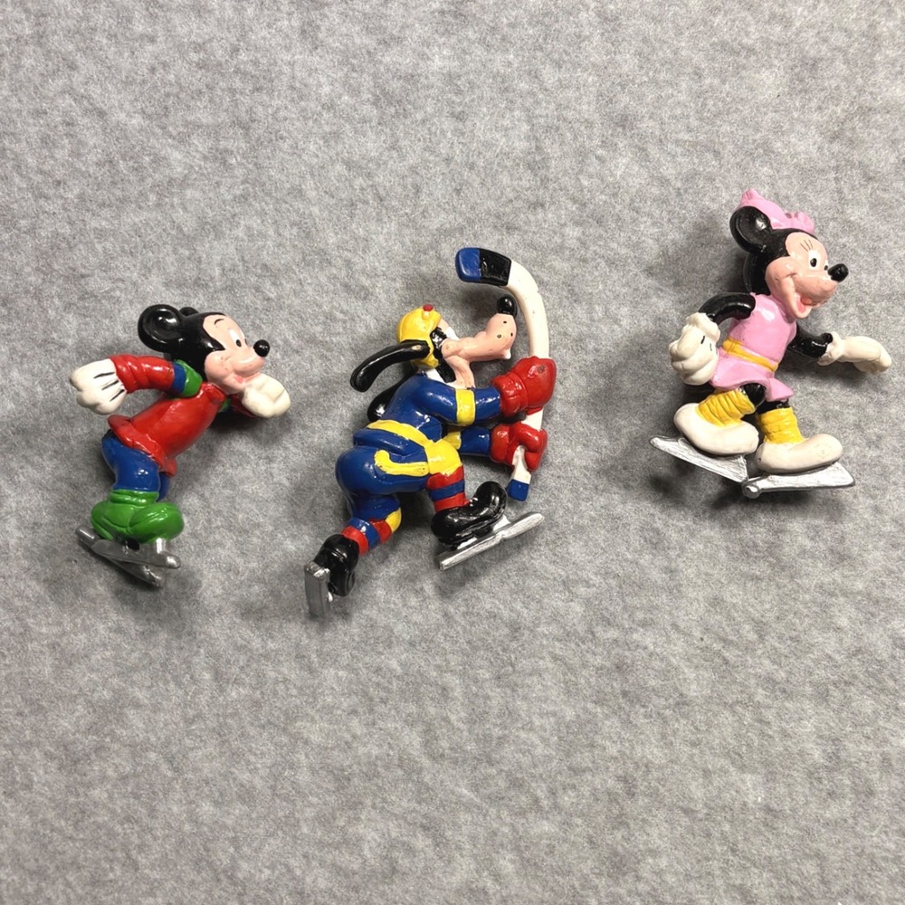 Vintage Disney PVC Figurines Mickey Minnie Goofy Ice Skating Hockey Applause Set - Picture 2 of 3